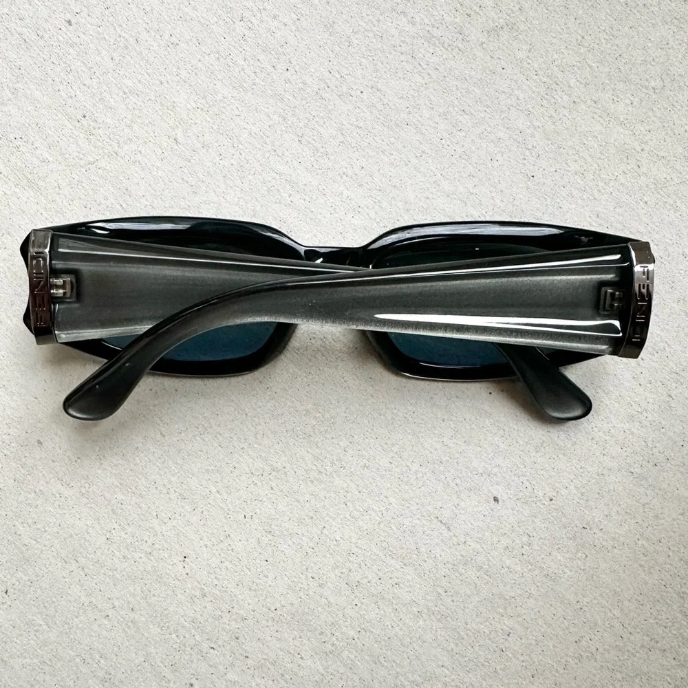 Fendi Sunglasses - Picture 2 of 6